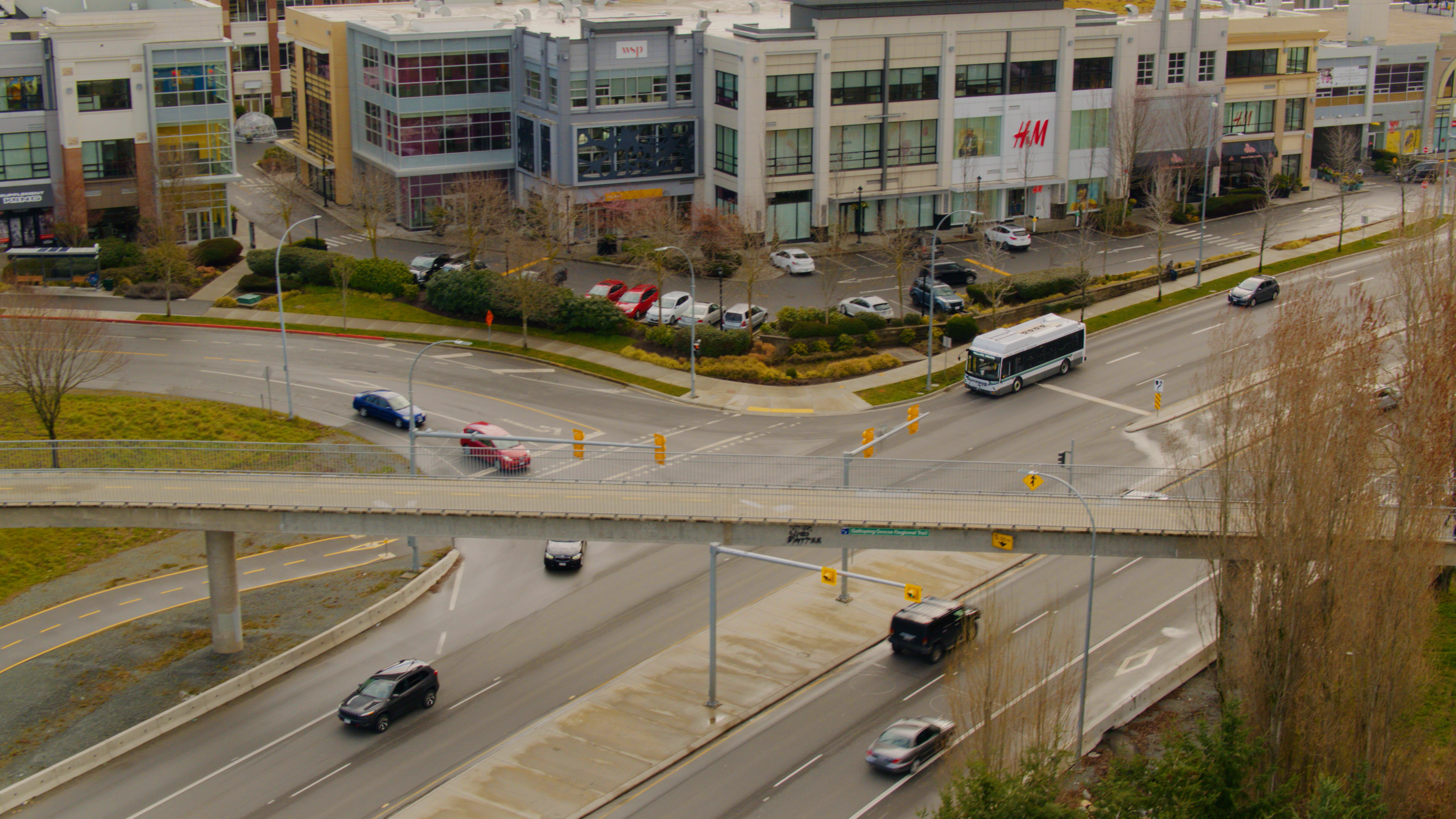 RapidBus leaving Uptown